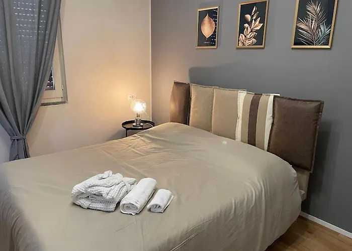 Cucchiari 7c アパート モデナ